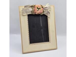 Floral and Ribbon Trimmed Frame 4.5x6.5